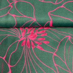 Satijn Viscose  - roze bloemen  - 37€ /m